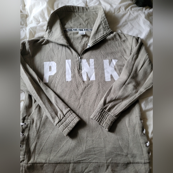 PINK Victoria secret sweatshirt size xs - Picture 2 of 3